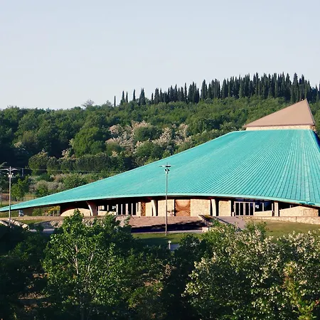 Agriturismo Fattoria Di Loppiano Regina Mundi Vivajo